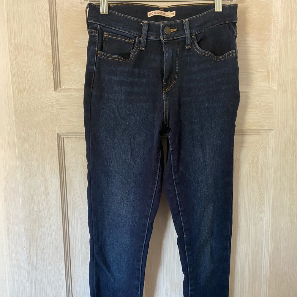 Levi’s 720 high rise super skinny women’s jean